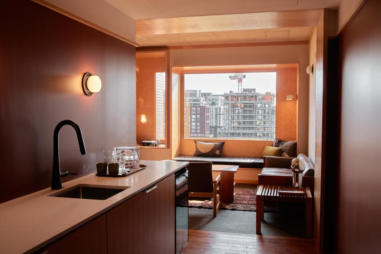 One-Bedroom Suite,1349792890:JPEG