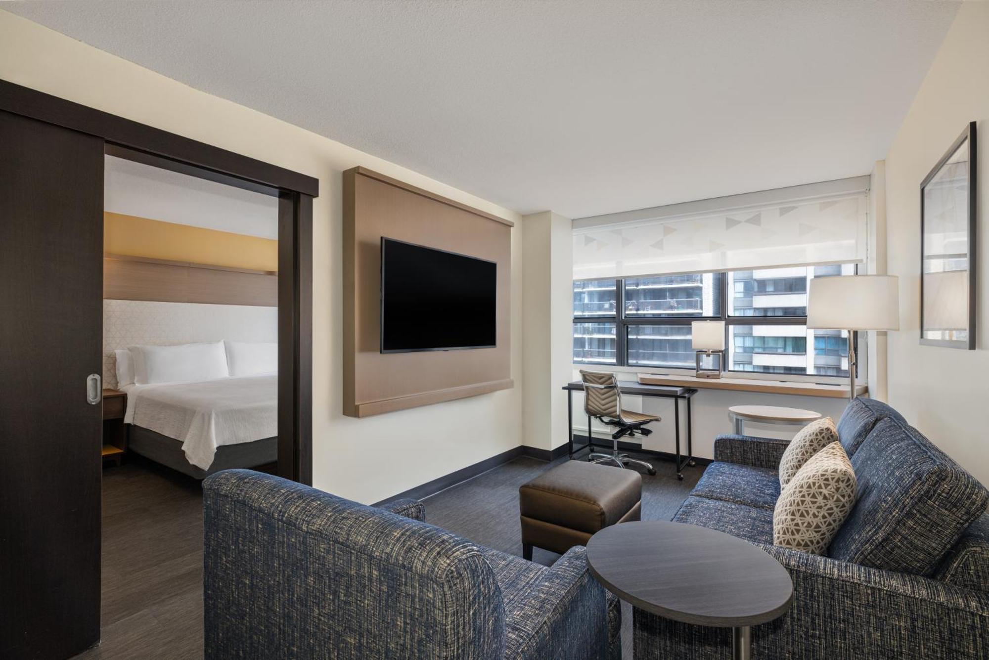 King Suite City View,1543138459:JPEG