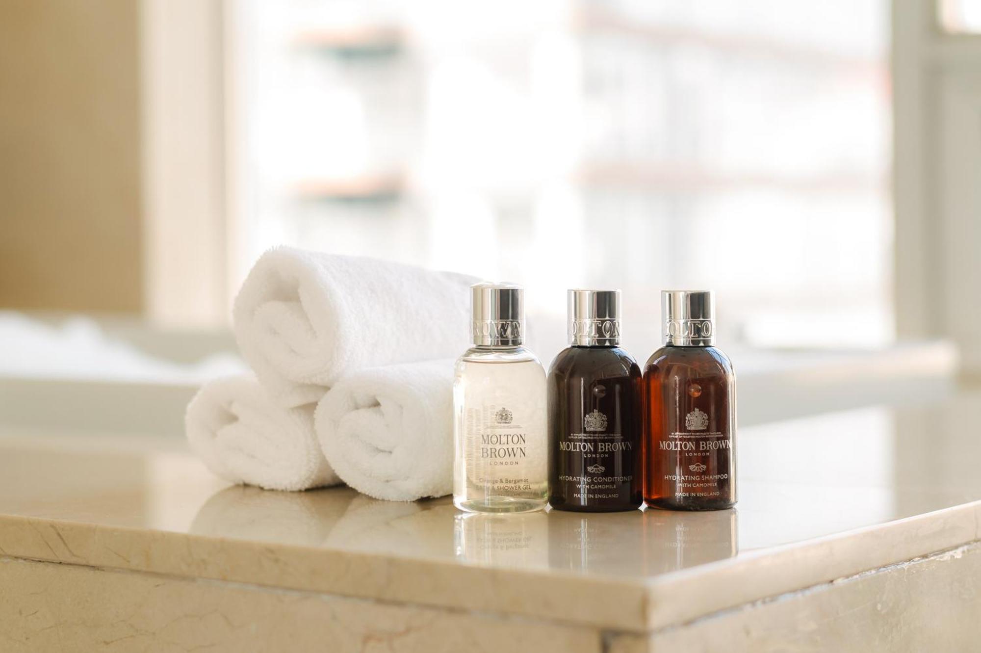 Premier Luxury King Room,1746788256:JPEG